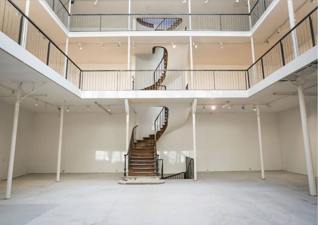 Gallery rental Paris