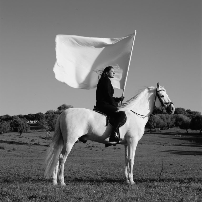 marinaabramovic-oeuvre-retrospective-contemporain-photo-cheval